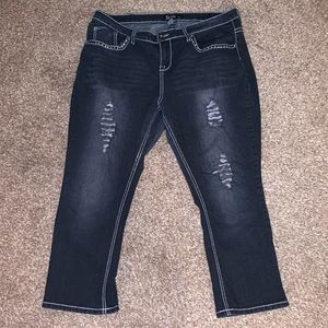 {Jeans} Sizzle Brand Cropped Capris